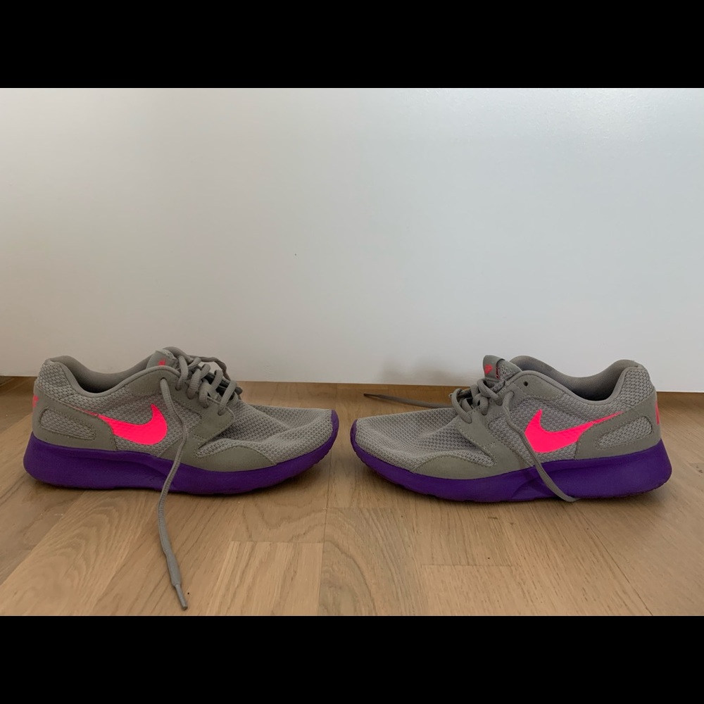 Nike Roshe Run Women Sneakers